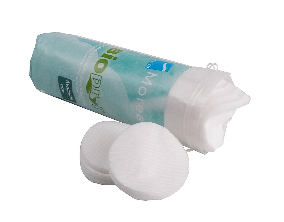 File:Cosmetic Bag made of PLA-Blend Bio-Flex.jpg