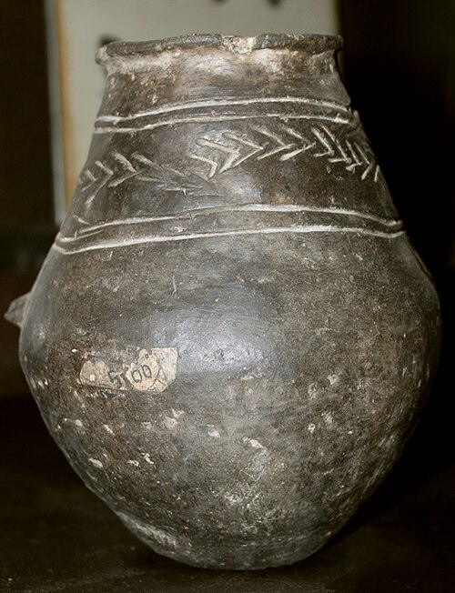 File:Gil qab, Leylatəpə mədəniyyəti.JPG