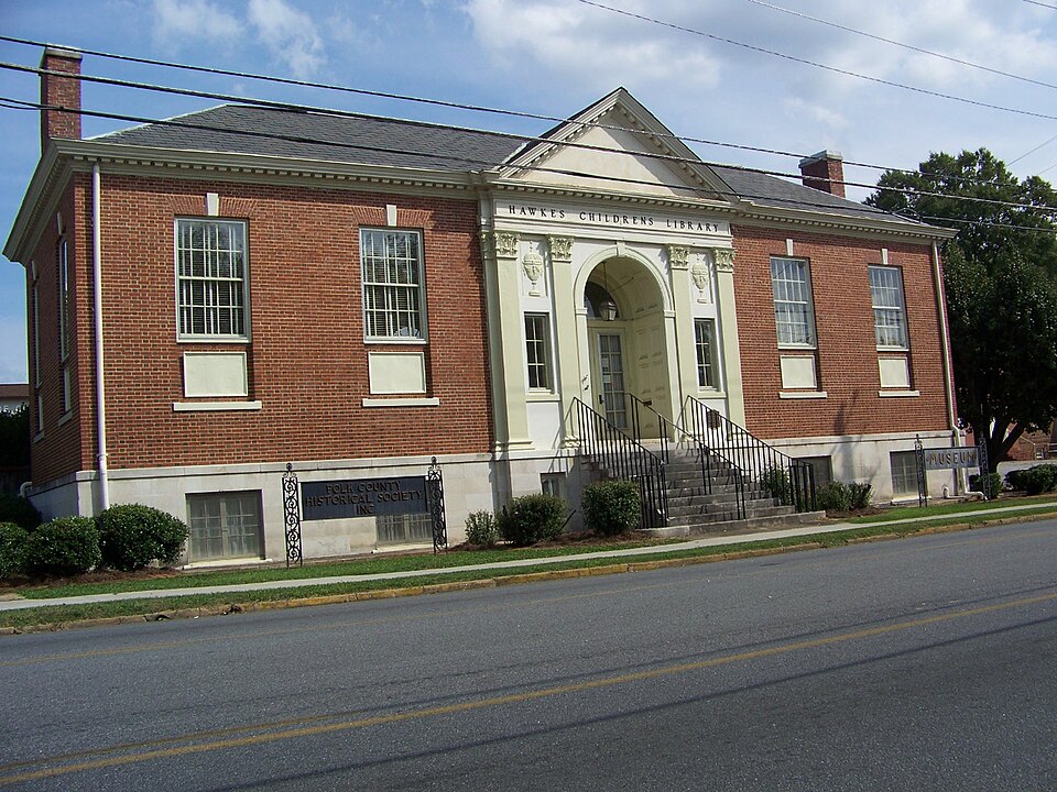 File:Hawkes Children's Library, Cedartown, Georgia.JPG