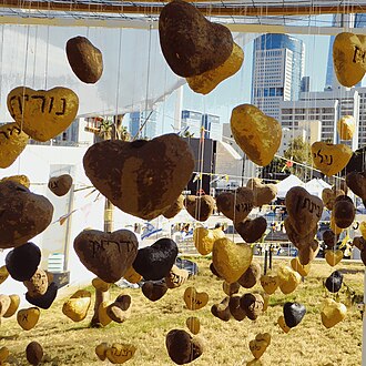 Heart-shaped rocks to commemorate the hostages