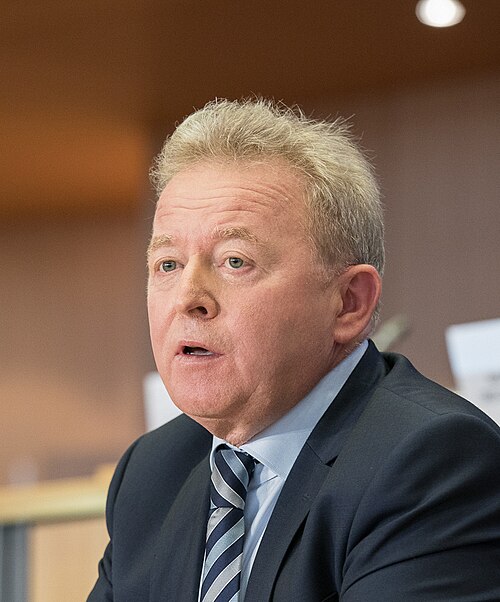 File:Janusz Wojciechowski (2019).jpg