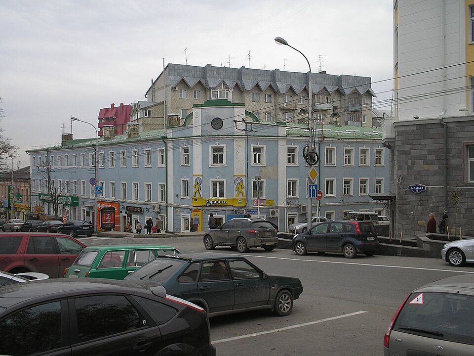 File:KM-72.JPG