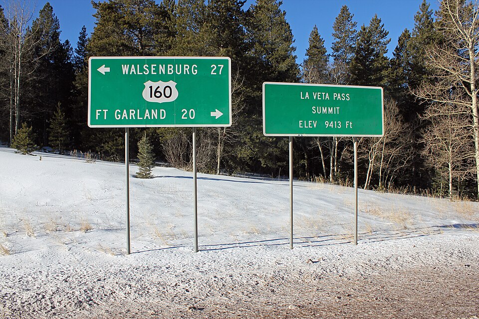 File:La Veta Pass.JPG