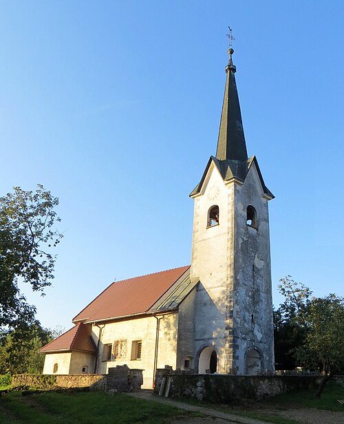 File:Okroglo Naklo Slovenia - church.jpg