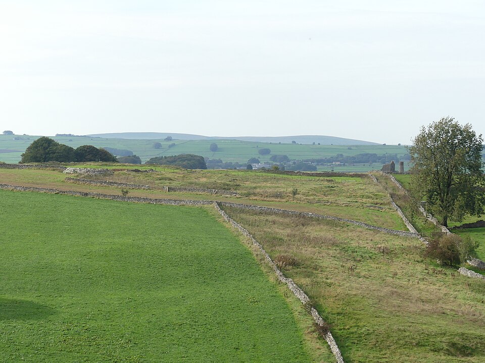 File:True Blue lead mine (distant view).jpg