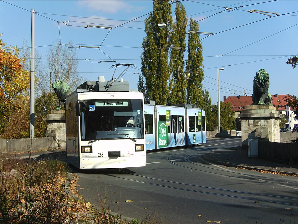 File:WSB GT-N Löwenbrücke 1223.jpg