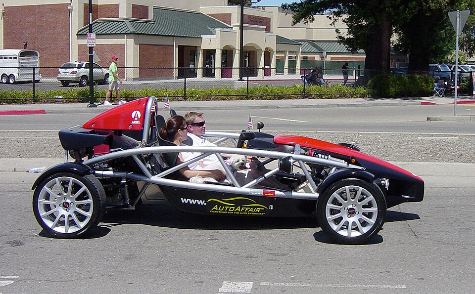 File:ArielAtom5807.jpg