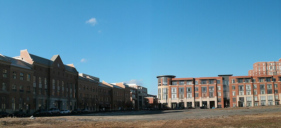 File:CarlyleDevelopment.jpg