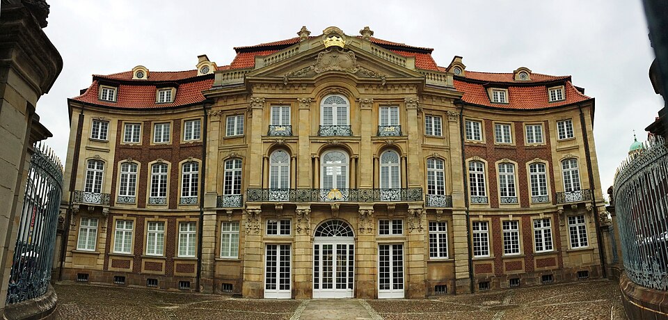 File:Germany, Nordrhein-Westfalen, Münster (1), Erbdrostenhof.JPG