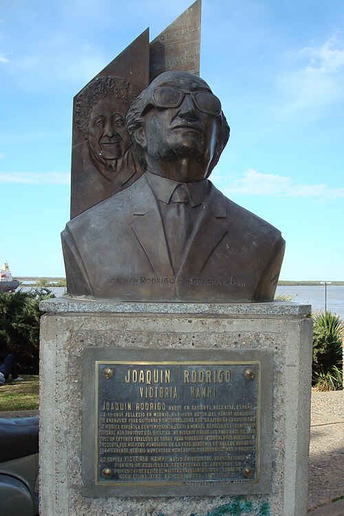 File:Joaquin Rodrigo en Rosario.JPG