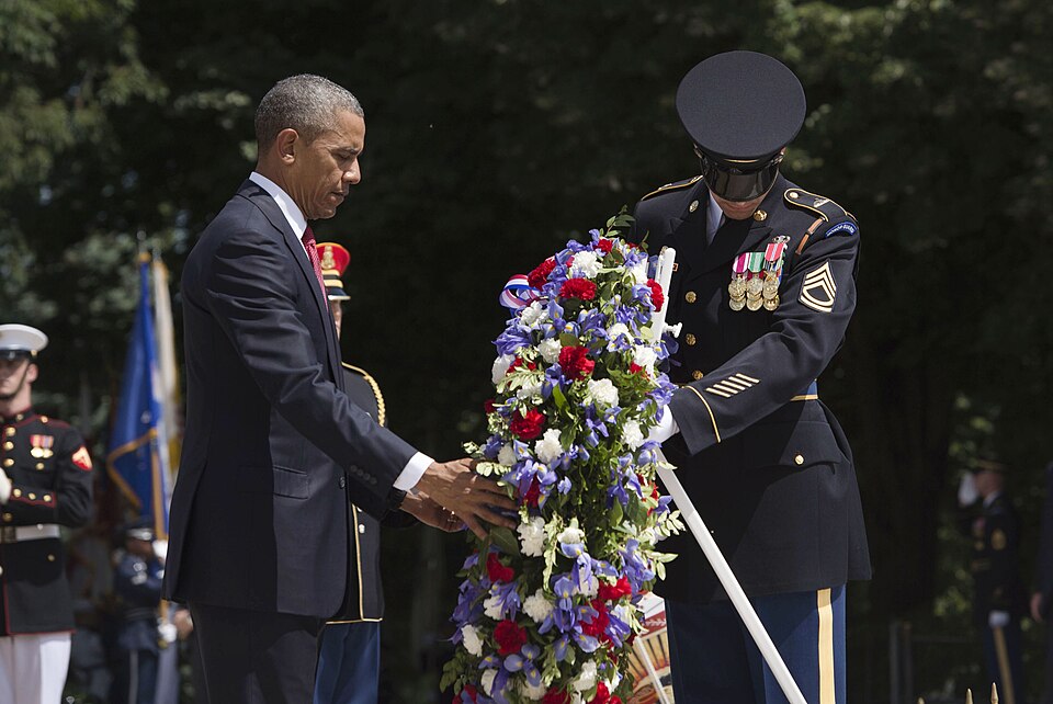 File:160530-D-DT527-325 (26749894624).jpg