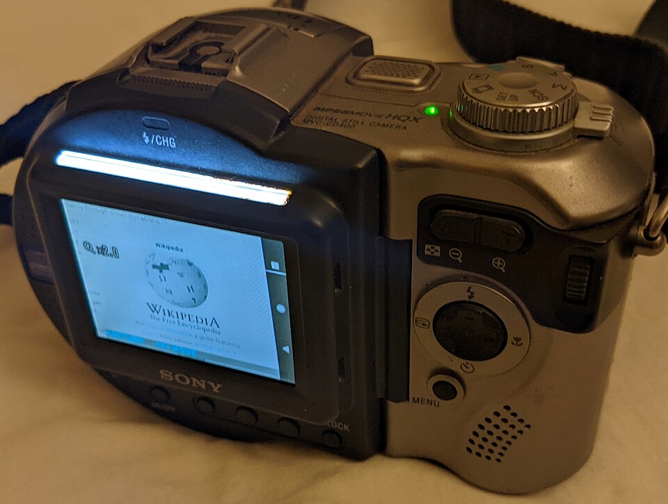 File:Mavica-cd400-back.jpg