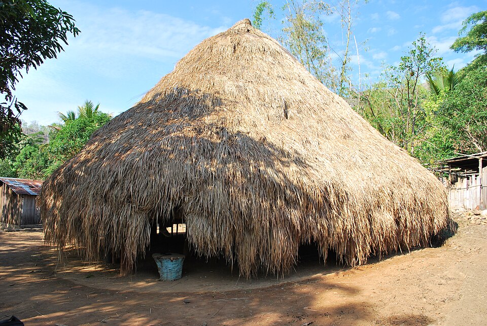 File:Uma Lulik, Mane Hitu.jpg