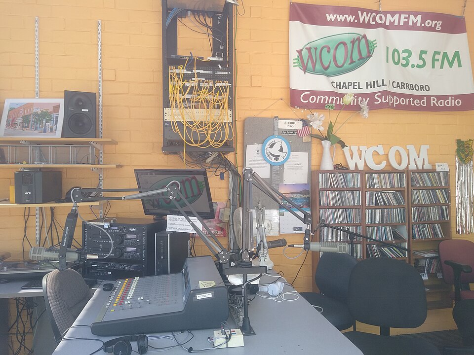 File:WCOM studio 2.jpg