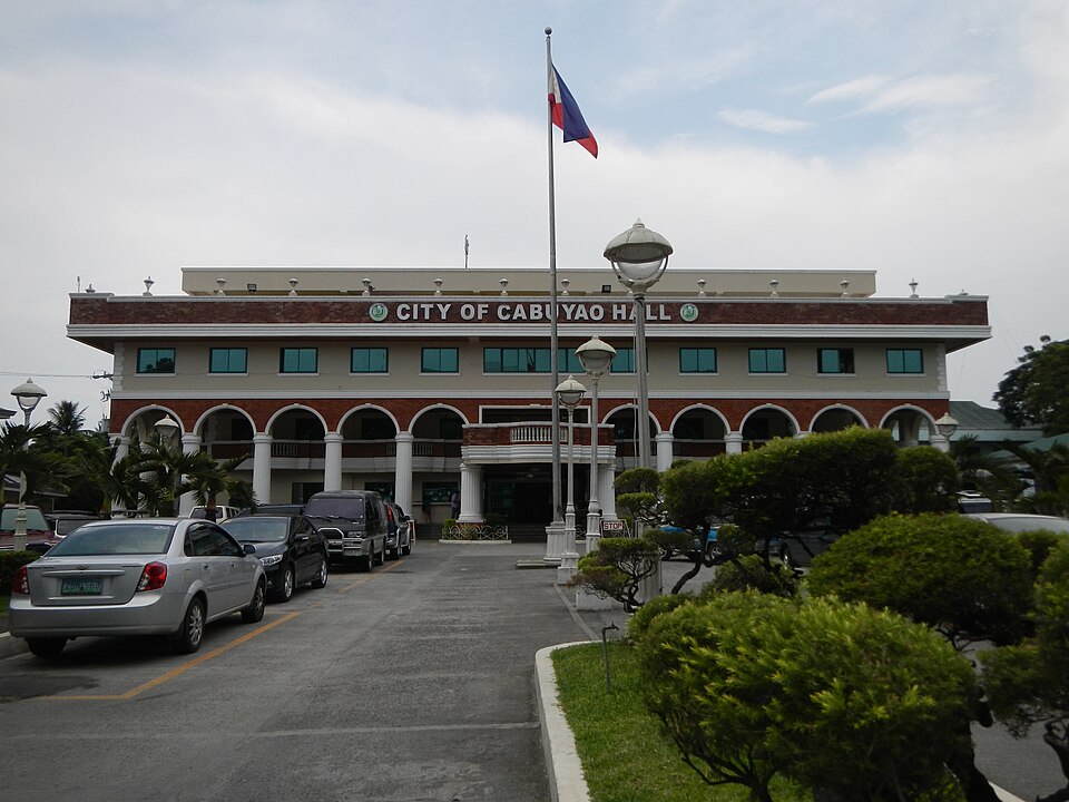 File:CabuyaoCityHalljf7175 05.JPG