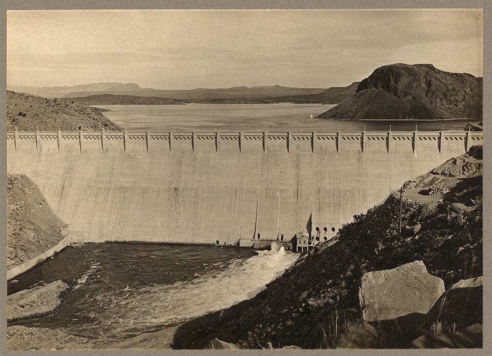 File:Elephant Butte Dam LCCN2008676677.tif