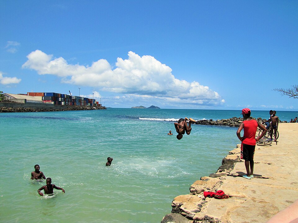 File:Sao Tome Pier Jumping 2 (16248251742).jpg