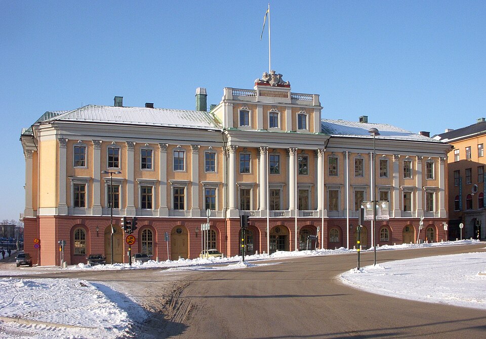 File:Arvfurstens palats 2011a.jpg