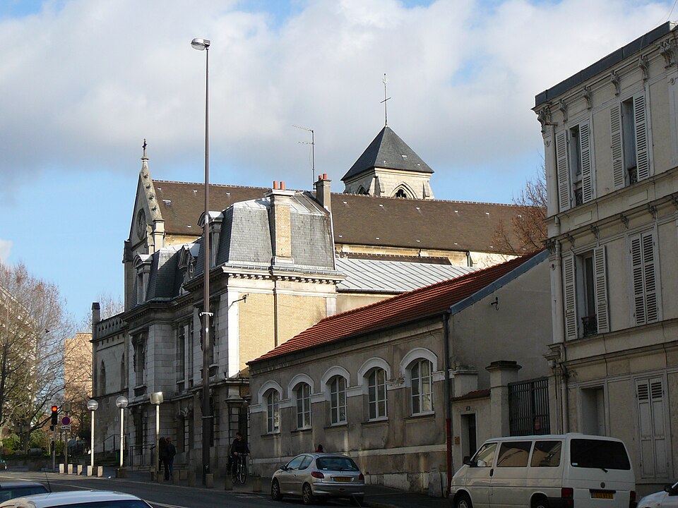File:Montreuil église Saint-Pierre-Saint-Paul.jpg