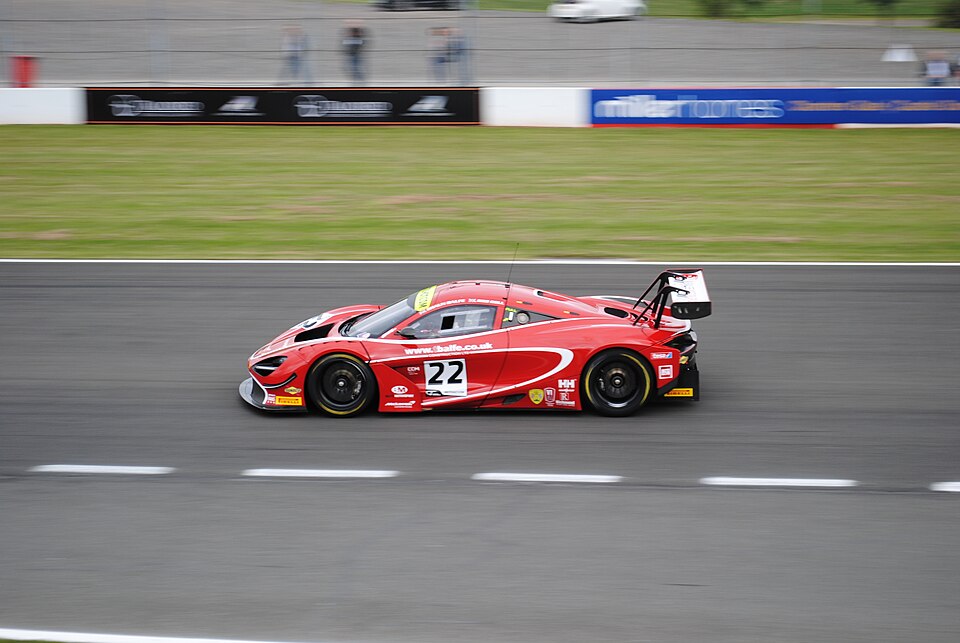 File:Balfe Motorsport McLaren 720S.jpg