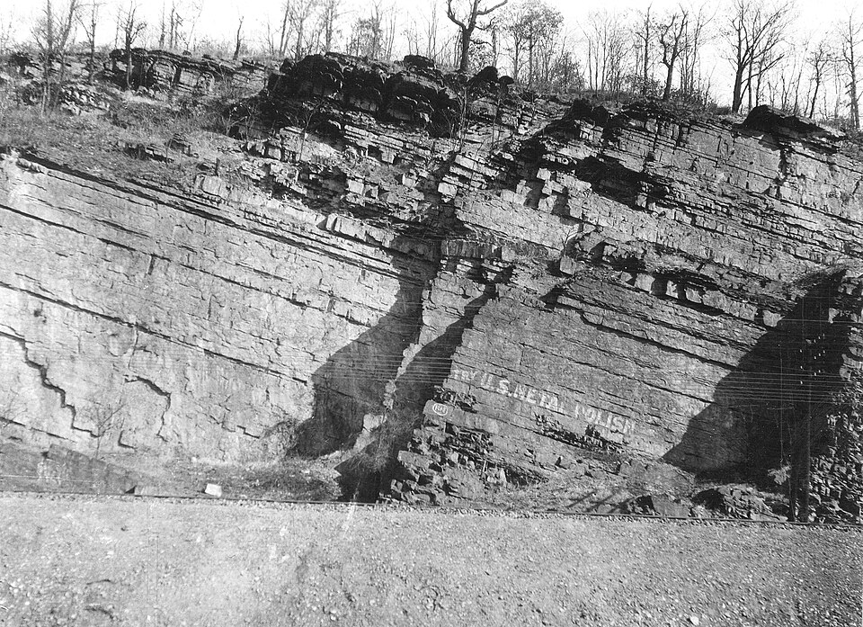 File:Brallier shale, Huntingdon County, Pennsylvania (Butc1163).jpg