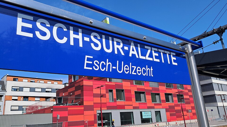 File:Esch-sur-Alzette railway station 2025-04 --2.jpg