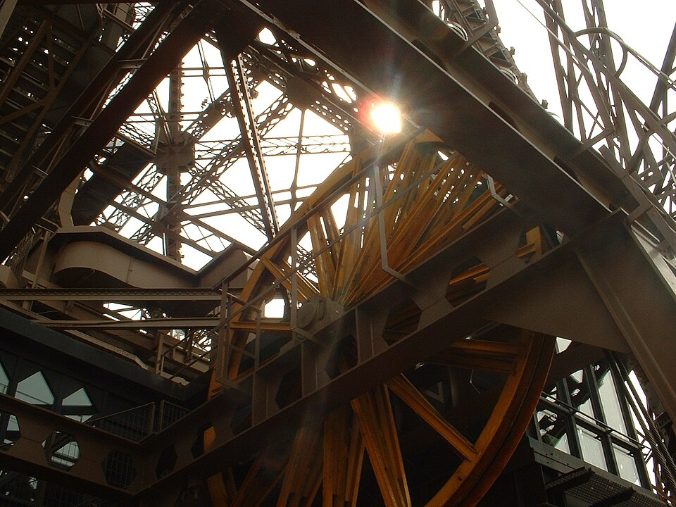 File:Etowerpulley.jpg