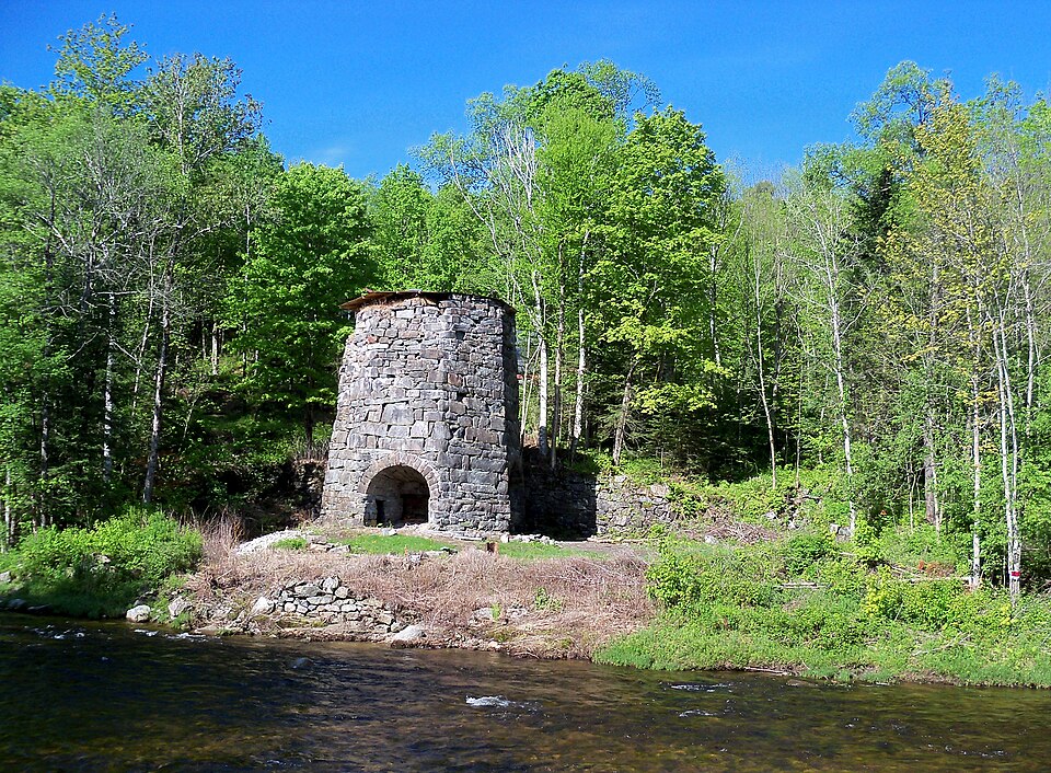 File:Franconia Iron Furnace 5.JPG