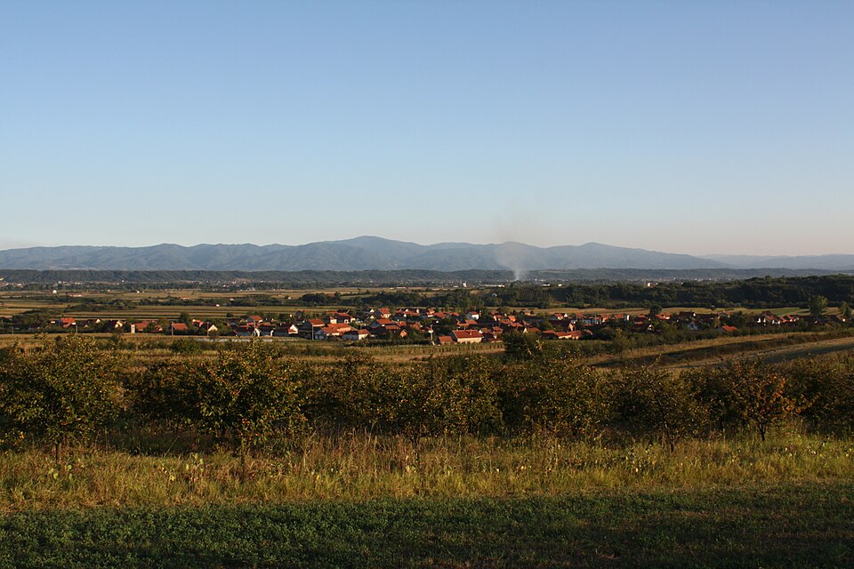 File:Selo Milanovo.JPG