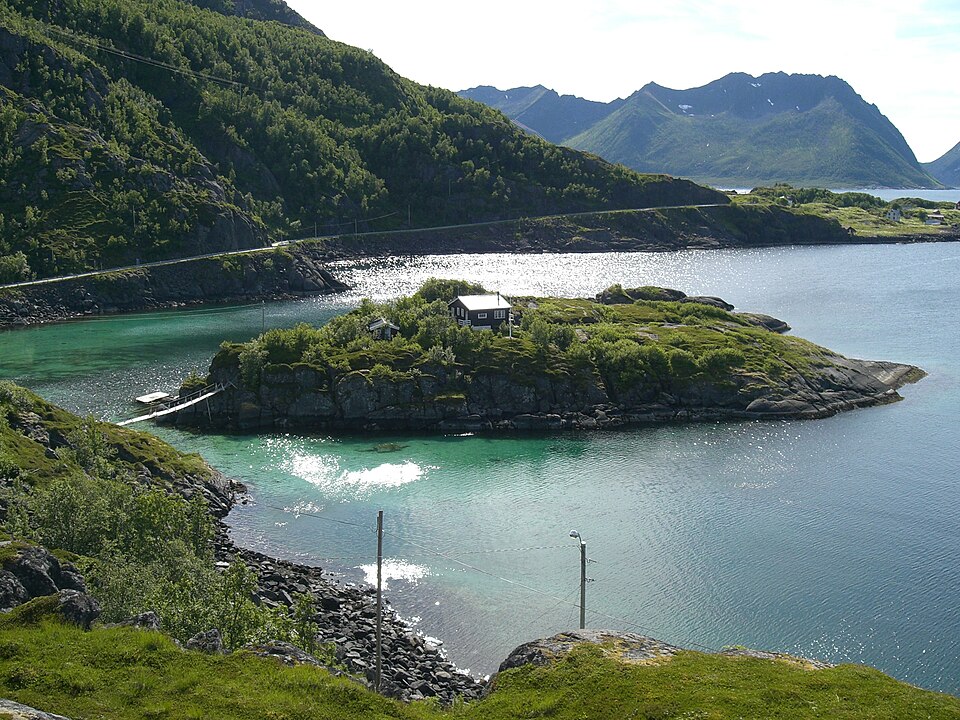 File:Senja(4).jpg