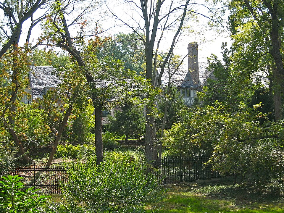 File:Horn-Vincent-Russell Estate.jpg