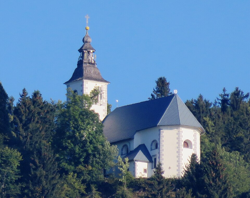 File:Jazbine GVP Slovenia - church 2.jpg