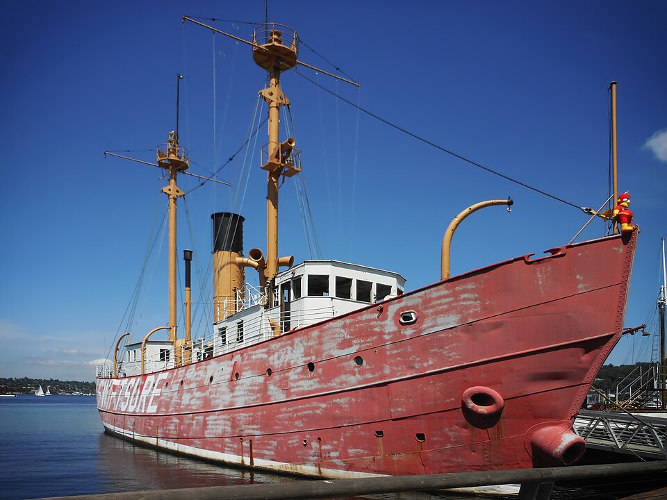 File:US lightship Swiftsure (LV-83), IMG-B.jpg