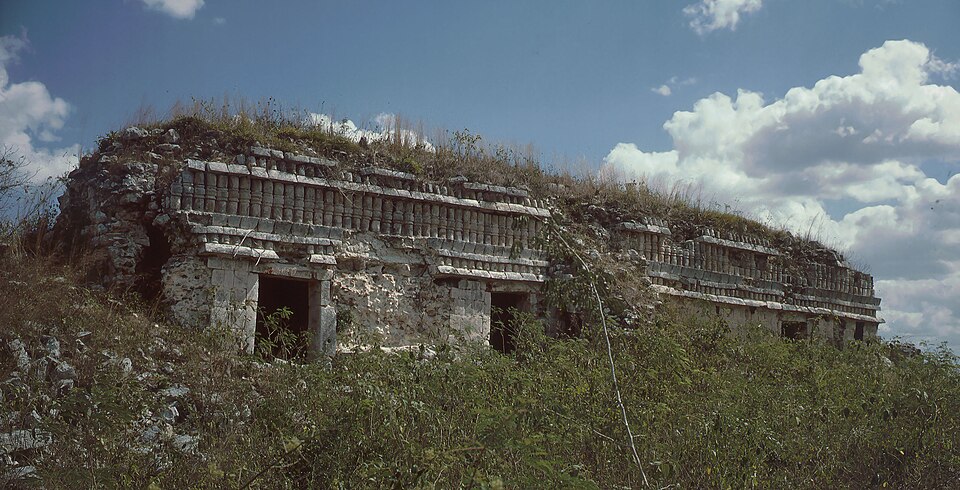File:Yaxche Xlabpak.jpg