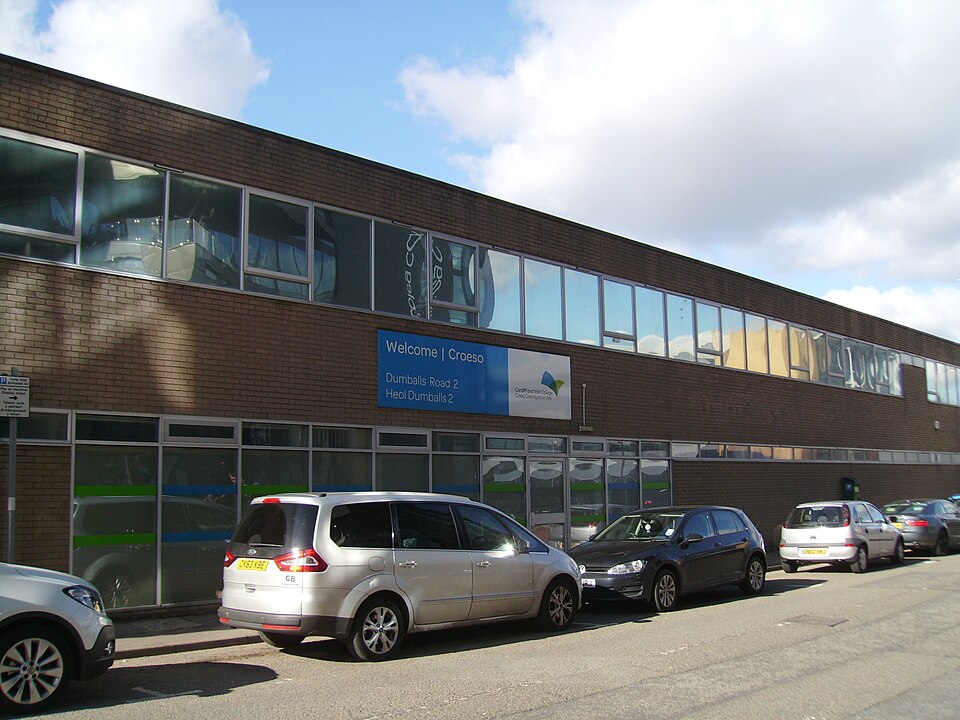 File:Dumballs Road 2.JPG