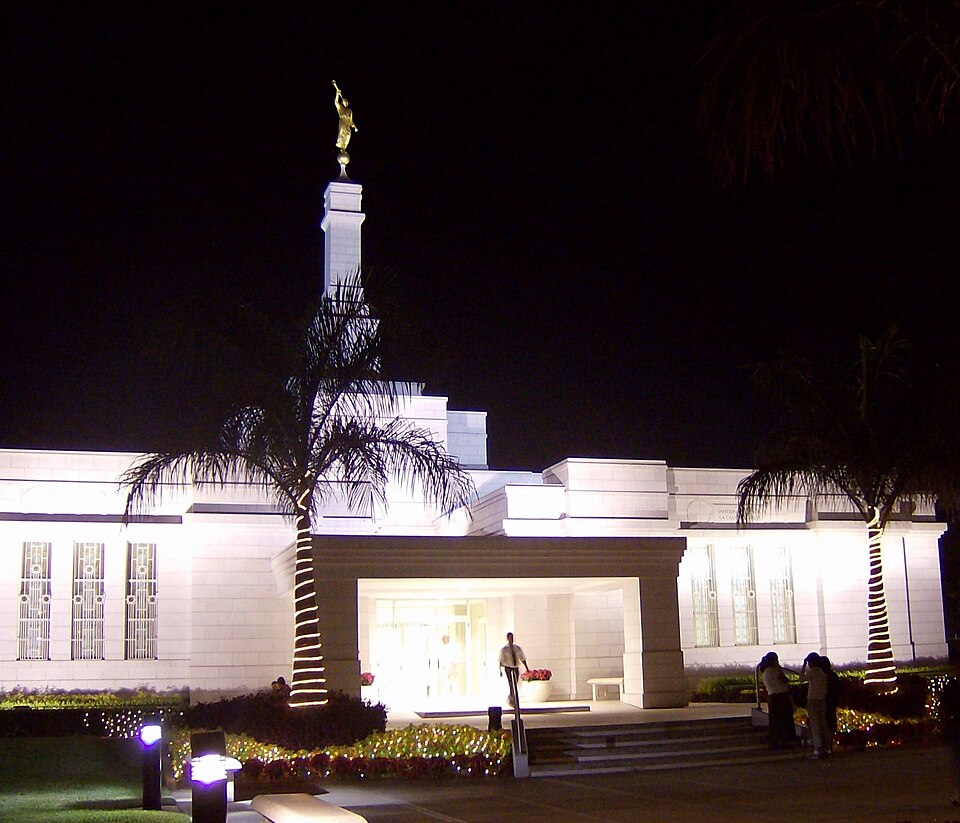 File:Oaxaca Temple by Henok Montoya.jpg