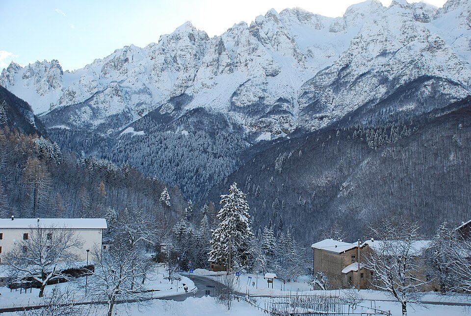 File:Paese.JPG