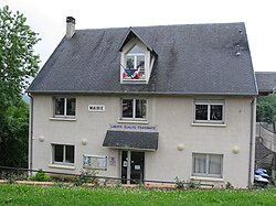 The town hall in Sainte-Aulde