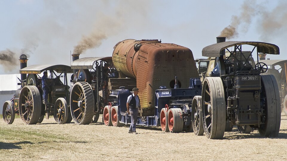 File:SteamTractionF5-3034.jpg