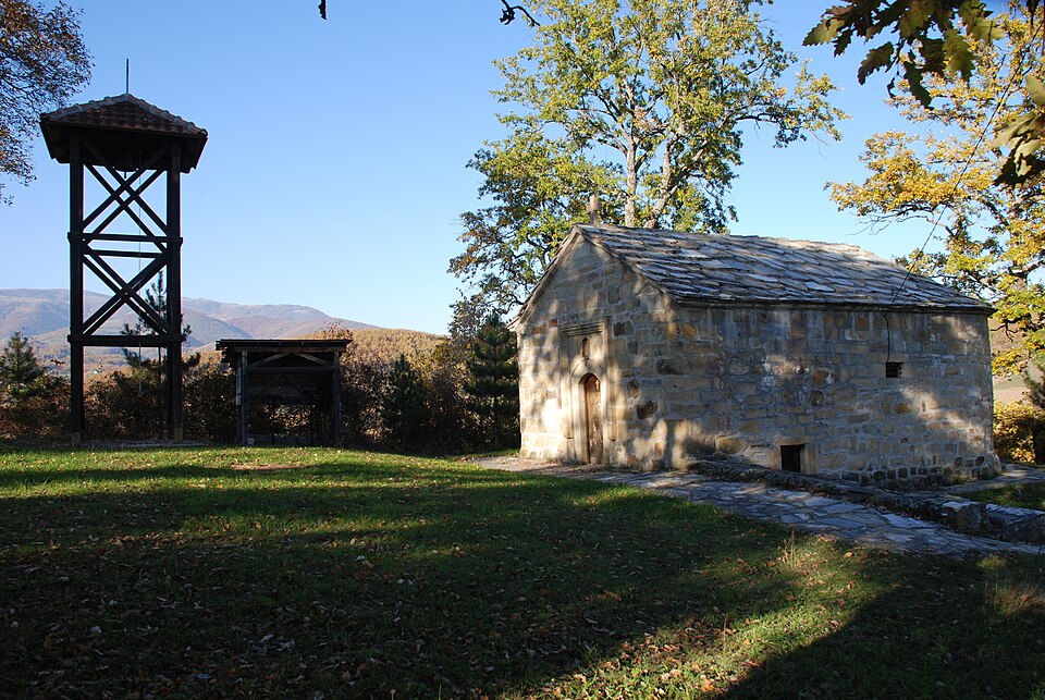 File:Bogorodičina crkva u Kovačevu.jpg