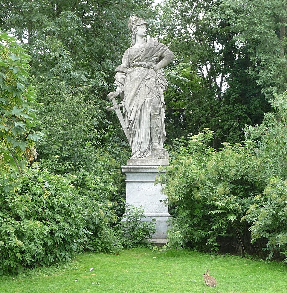 File:Borussia - panoramio.jpg