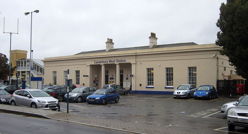 File:Canterbury West railway station building.JPG