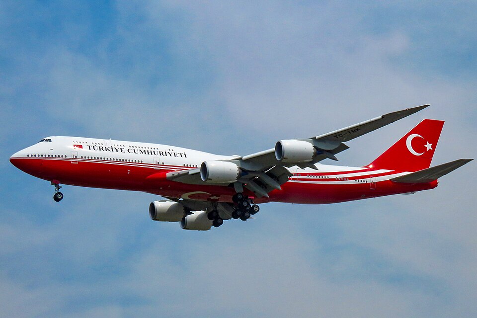 File:TC-TRK@PEK (20190702141620).jpg