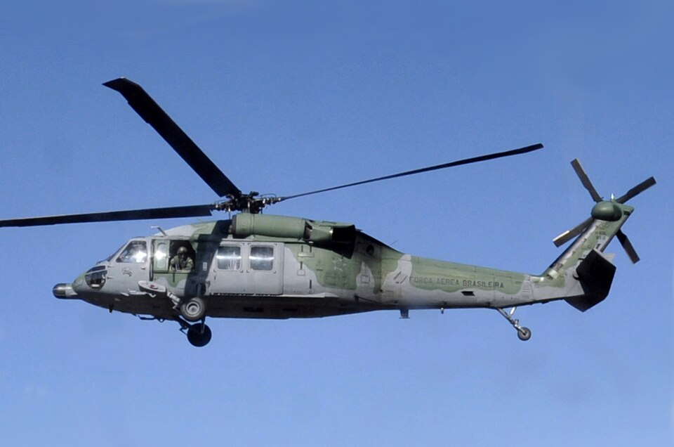 File:UH-60 Brazil (cropped).jpg