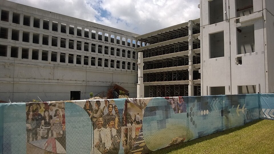 File:Collapsed parking garage site.jpg