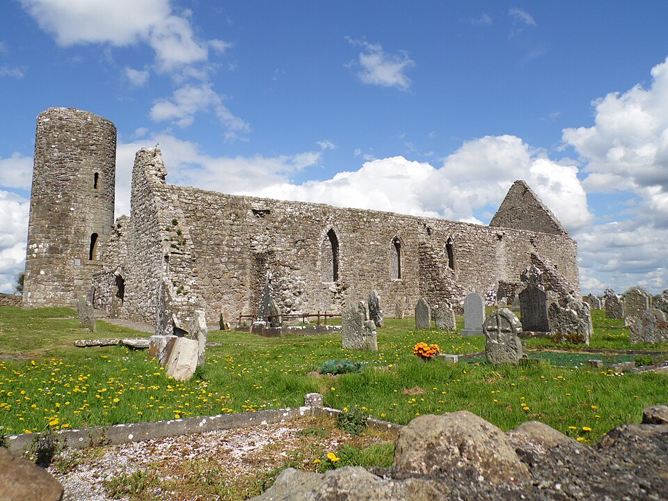 File:Drumlane Church and Round Tower.JPG