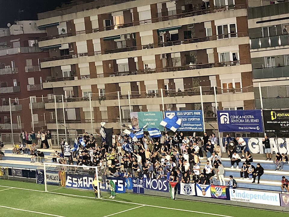 File:Eskapulats en un partit.jpg