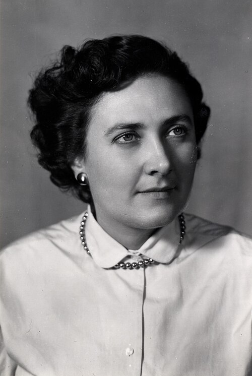 File:Filomena Delli Castelli official.jpg