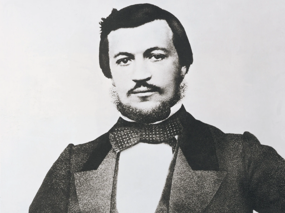 File:Nikolaus August Otto.png