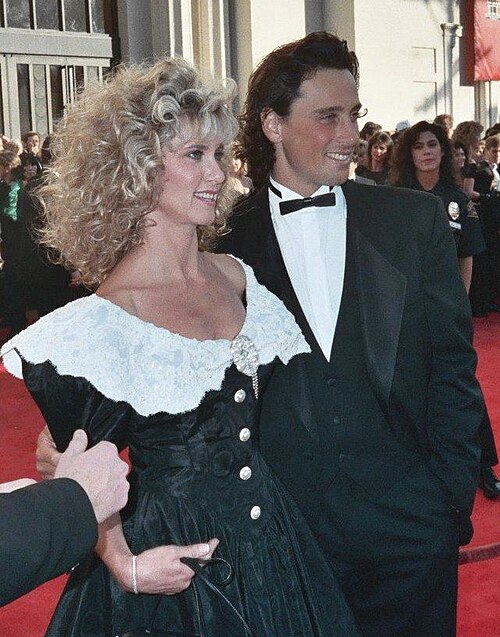 File:Olivia Newton-John and Matt Lattanzi (crop).jpg